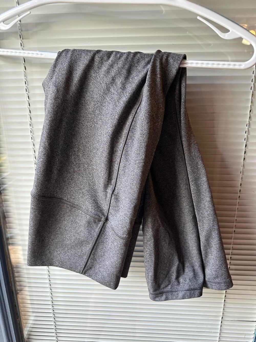 Athleta Salutation 7/8 Tight Powervita Large Gray Leggings Yoga Workout Gym